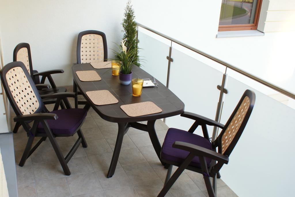 Apartament Aquamarina Miedzyzdroje Bagian luar foto